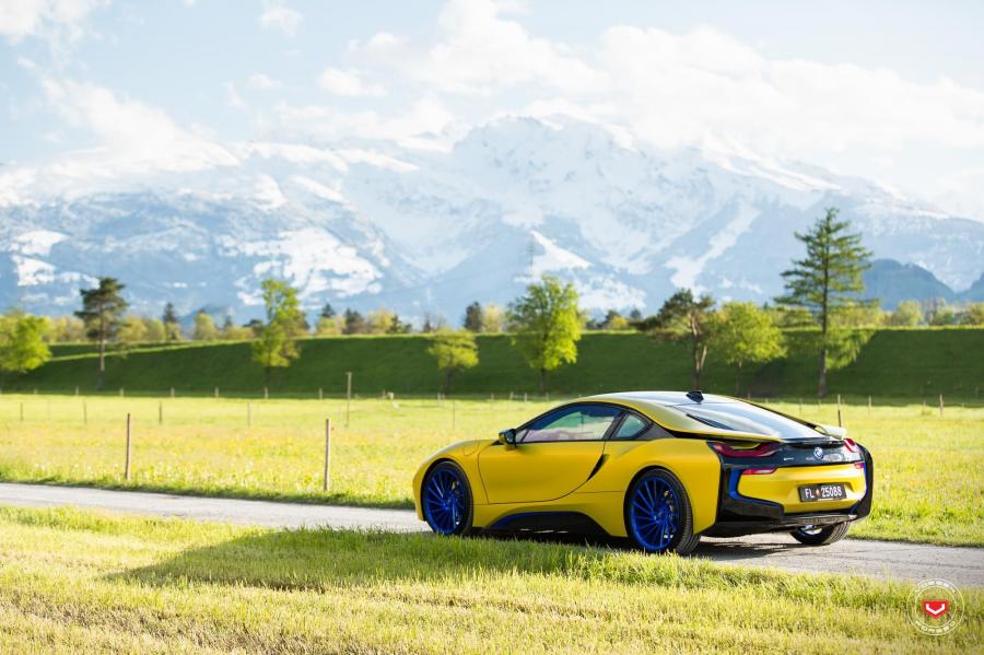  BMW i8 on Vossen Wheels (VPS-305T) 2016 года  (фото 17 из 81)